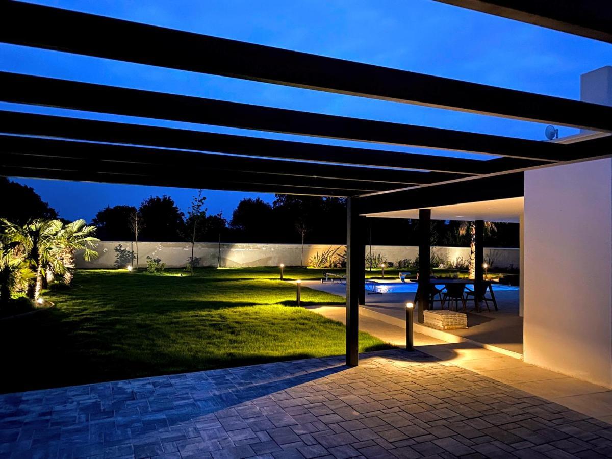 Villa Eni Medulin Sisan Heated Pool Buitenkant foto